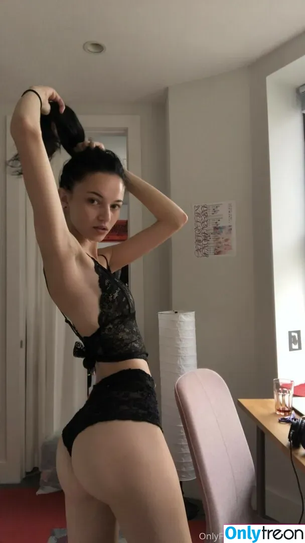 Rylrat nude photo #0066 (prettyybb)