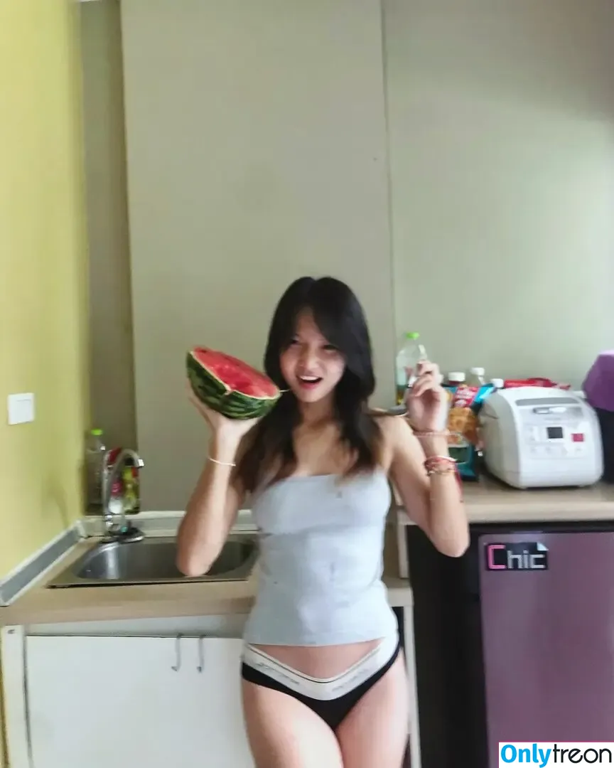 s_suikaa nude photo #0017 (suik_aaaa / sweetsuika)