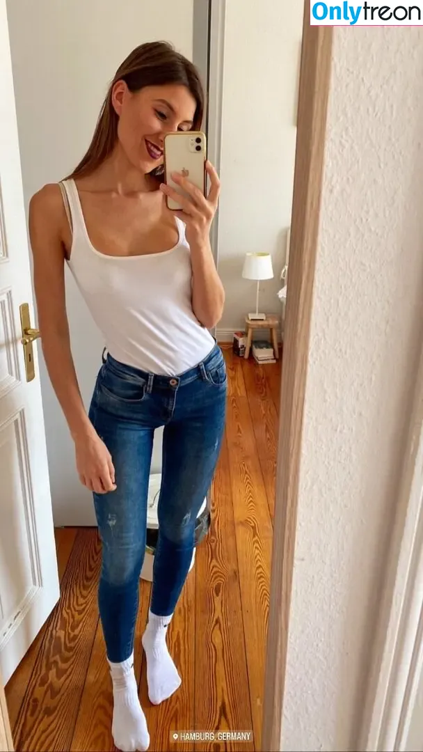 s_wtk nude photo #0160 (s_wtk)
