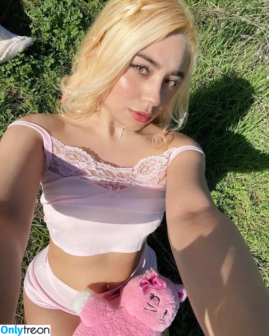 Sa Nguyen nude photo #0029 (Sa.nguyenn)