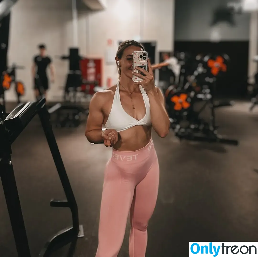 sabina_pssh nude photo #0012 (sabina_pssh)