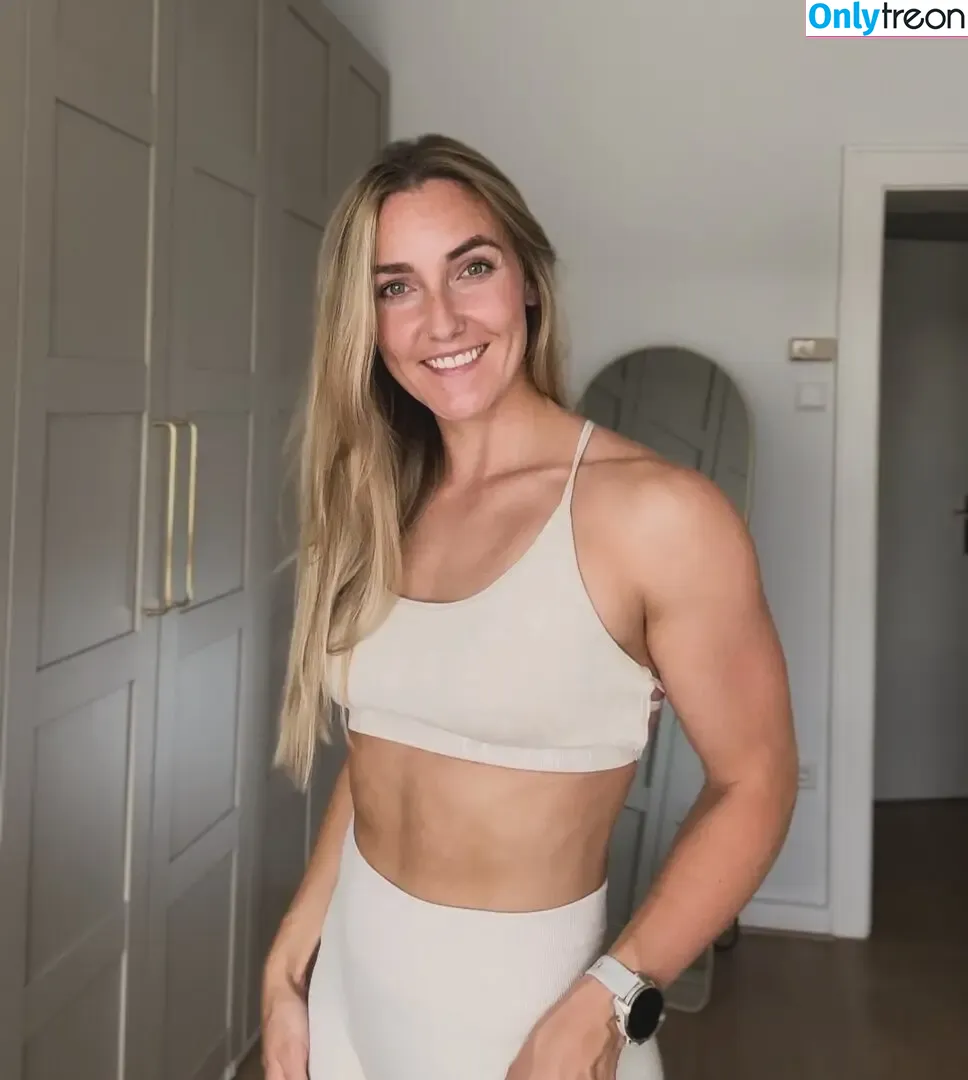 sabina_pssh nude photo #0022 (sabina_pssh)
