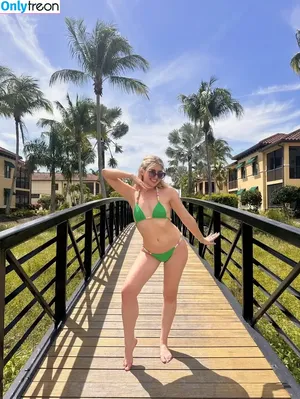 Sabrina Brier / sabrinabrier nude photo #0002