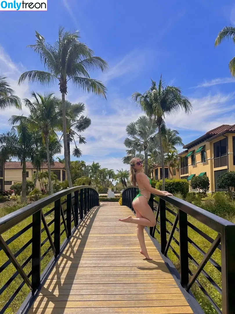 Sabrina Brier nude photo #0003 (sabrinabrier)