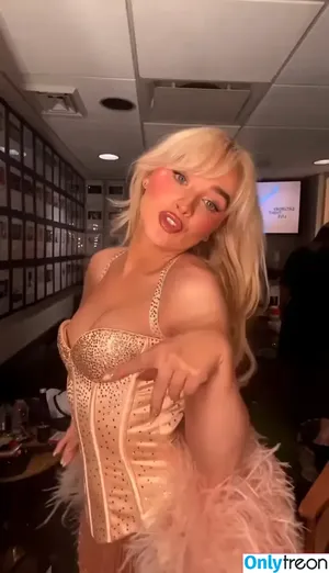 Sabrina Carpenter / sabrinacarpenter фото голая #5319