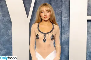 Sabrina Carpenter / sabrinacarpenter фото голая #5335