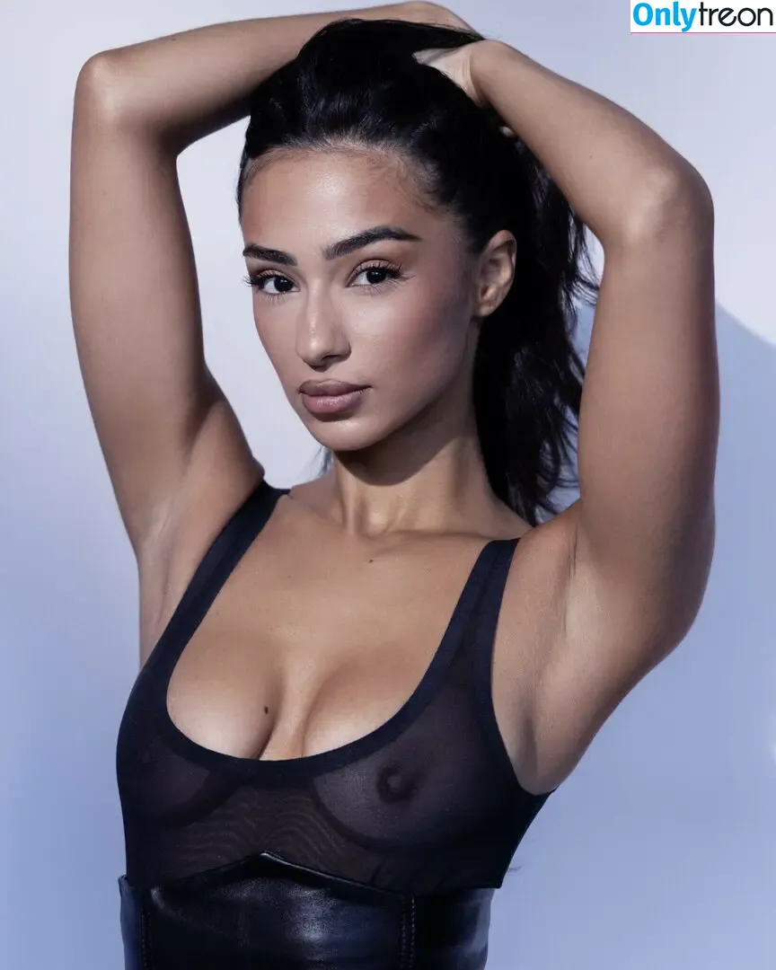 Sabrina Khouiel / Sabrinak______ nude photo #0007 (Sabrina Khouiel / sabrinak______)