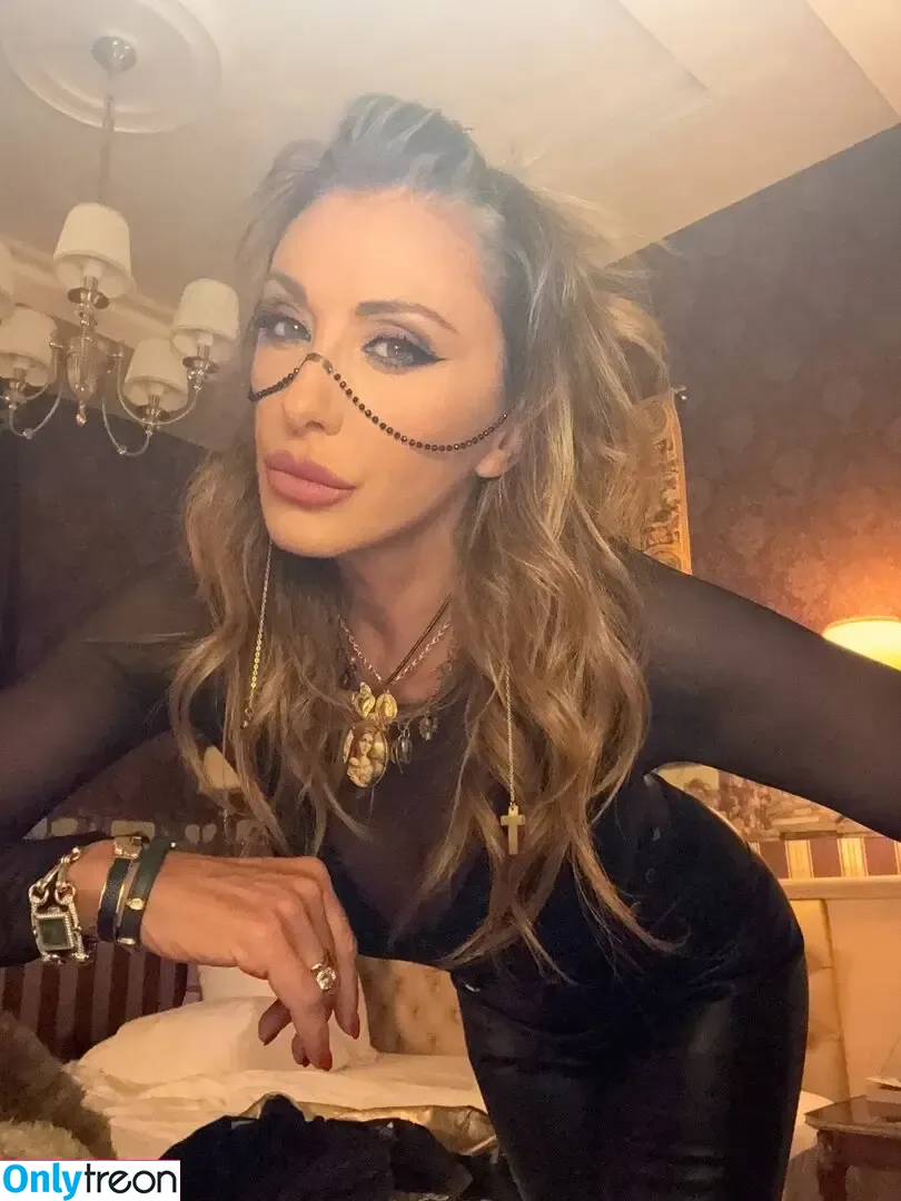 Sabrina Salerno nude photo #3246 (sabrinasalernofficial)