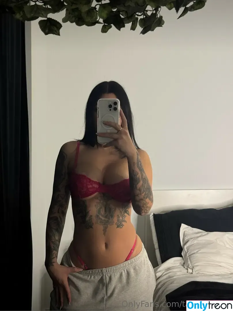 Sabrina Smith nude photo #0042 (Sabrinaxxsmith / Tatttedbaby / xSabrinaSmith)