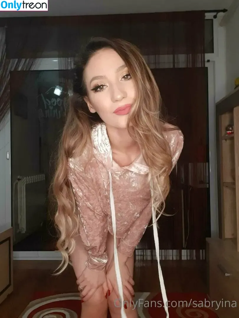 sabryina nude photo #0013 (sabrinacarpenter)
