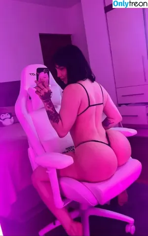 SacraLuna / Valentinaesvv nude photo #0017