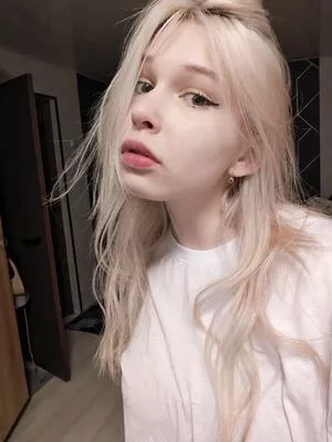 sadbabyvikki / evilskyyyyyy / tetriavikki / vikkibubu / wetkuccigal nude photo #0001