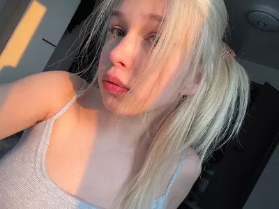 sadbabyvikki / evilskyyyyyy / tetriavikki / vikkibubu / wetkuccigal nude photo #0064