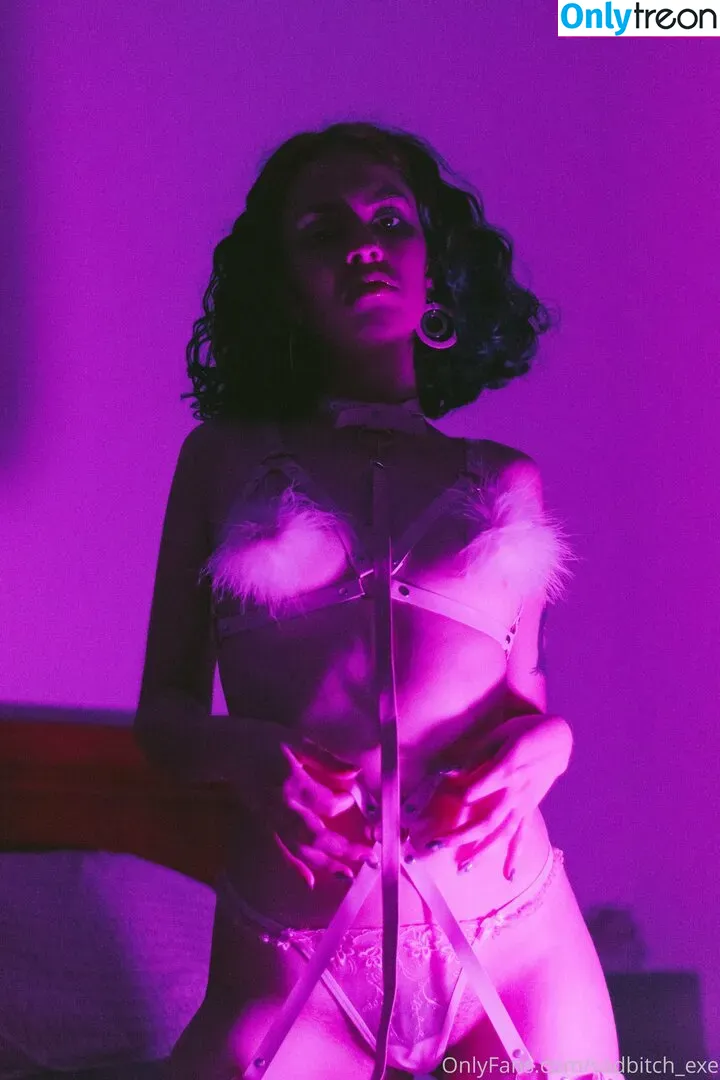 sadbitch_exe nude photo #0003 (sadbitch_exe)