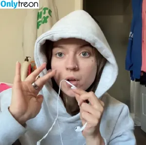 Sadie’s ASMR / sadiedoesasmr / sadiesasmr nude photo #0039