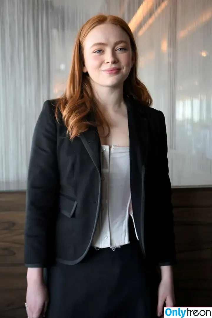 Sadie Sink nude photo #1604 (sadiesink / sadiesink_)