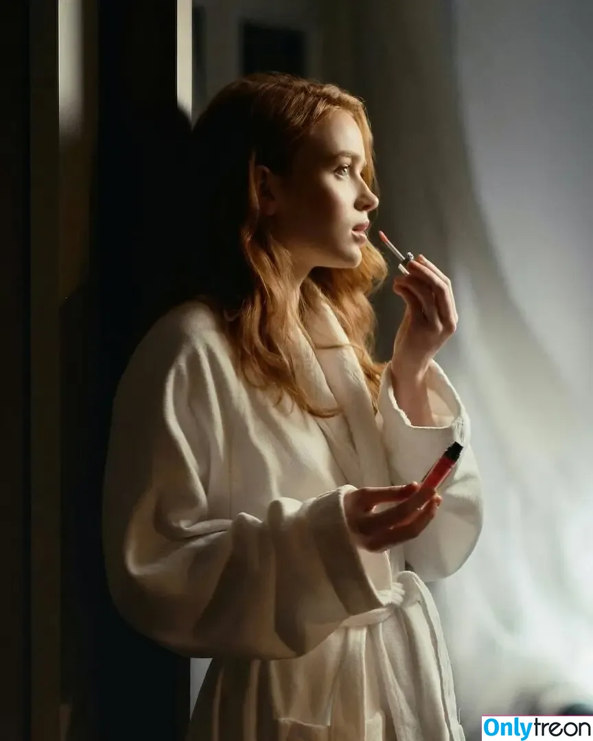 Sadie Sink nude photo #1718 (sadiesink / sadiesink_)