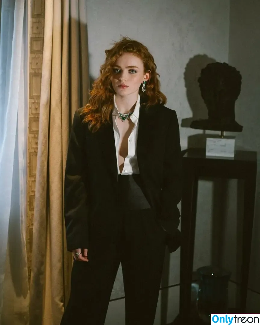 Sadie Sink nude photo #1727 (sadiesink / sadiesink_)