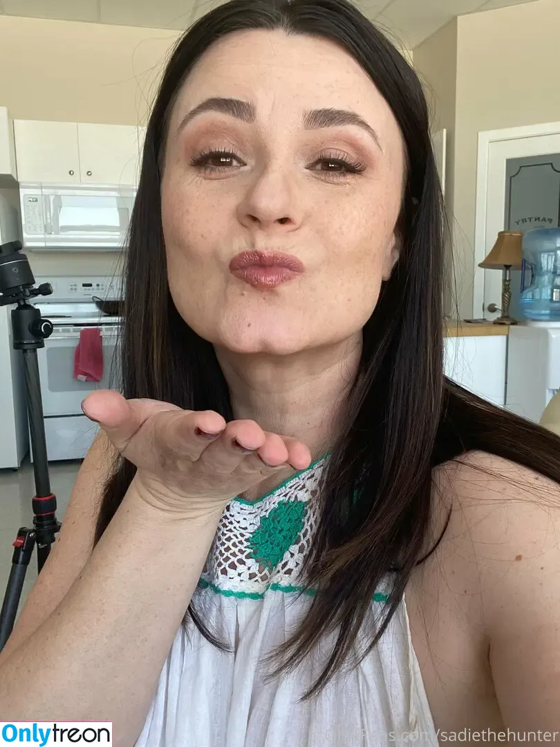 sadiethehunter nude photo #0002 (sadie__hunter)