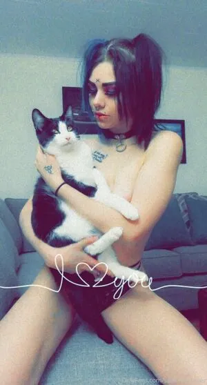 sadliittlestoner / mikeyb90day фото голая #0018