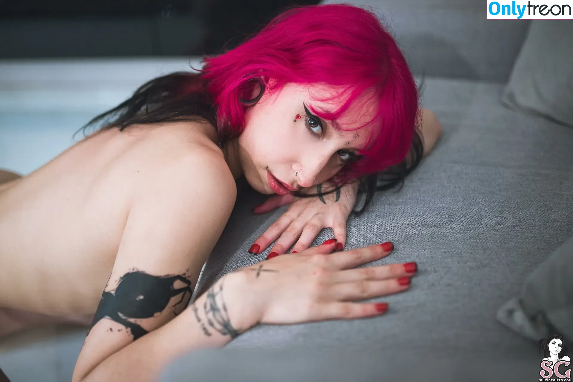 Sadtreep nude photo #0041 (_sadtreep_ / sadtreep1)