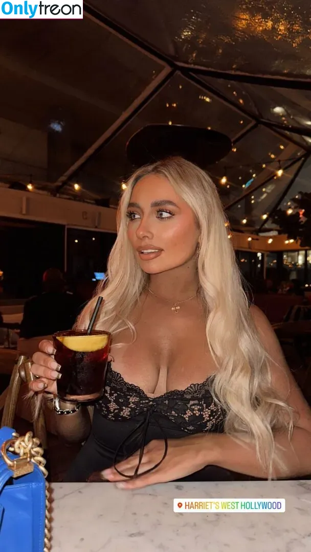 Saffron Barker голая photo #0048 (saffronbarker)