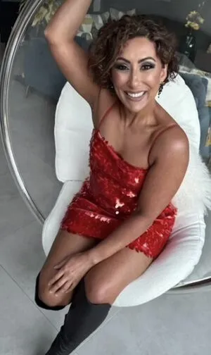 Saira Khan / iamsairakhan / sairasbum nude photo #0035