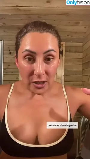Saira Khan / iamsairakhan / sairasbum nude photo #0400