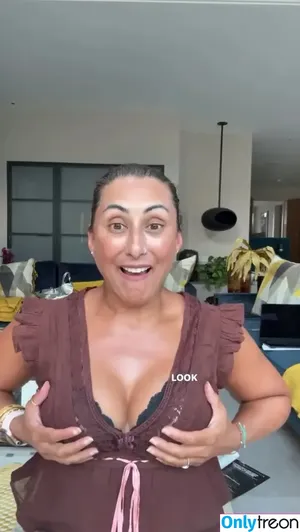 Saira Khan / iamsairakhan / sairasbum nude photo #0835