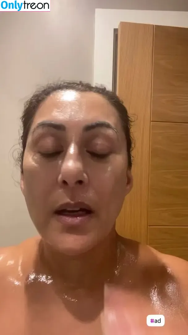 Saira Khan nude photo #0366 (iamsairakhan / sairasbum)