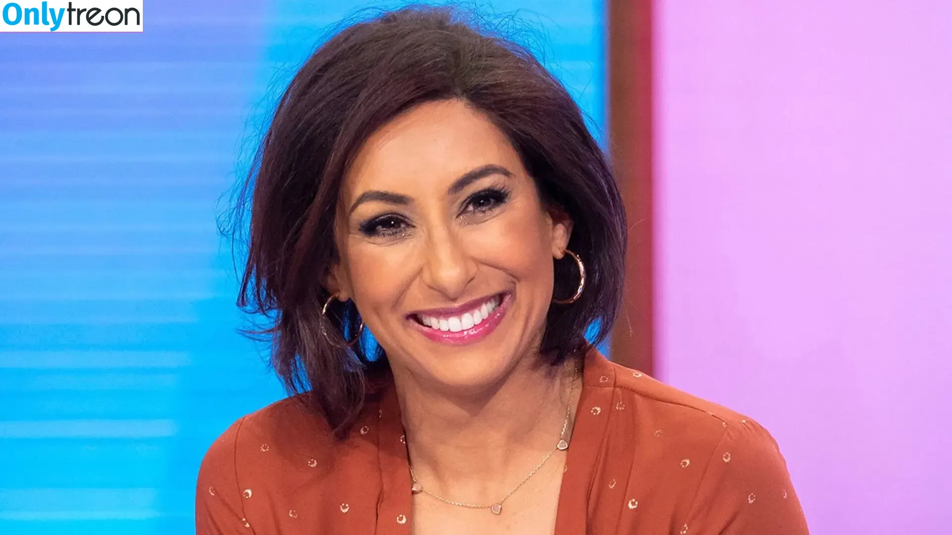 Saira Khan голая photo #0379 (iamsairakhan / sairasbum)