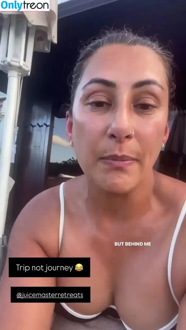 Saira Khan голая photo #0433 (iamsairakhan / sairasbum)