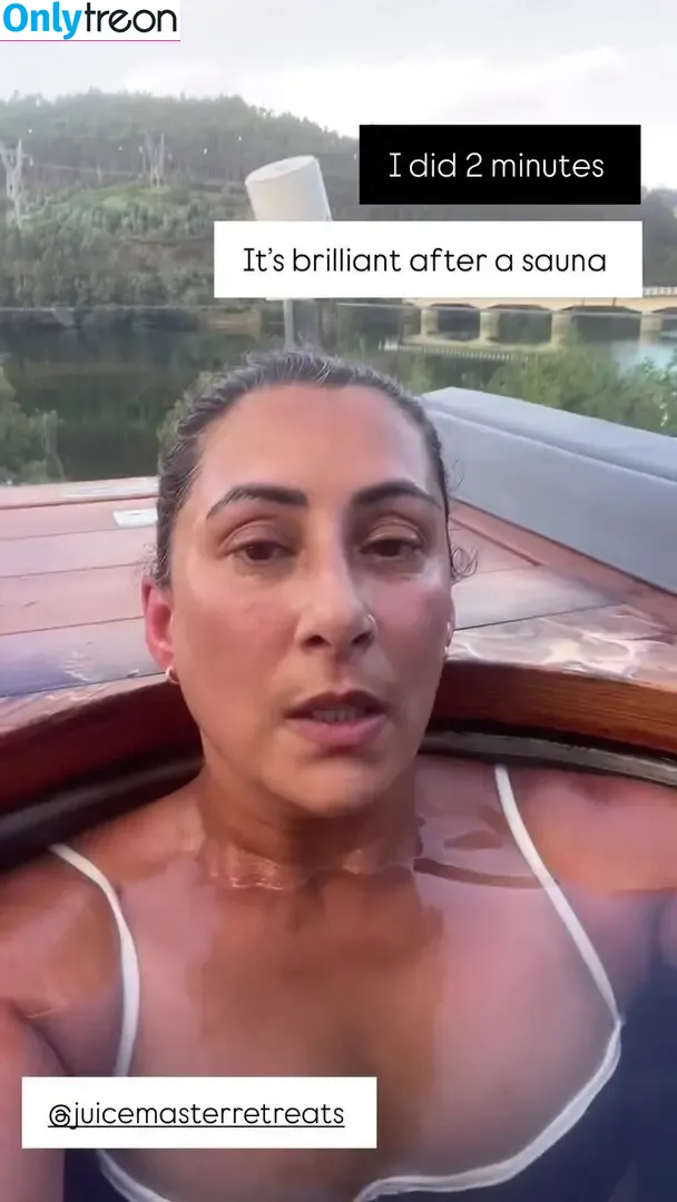Saira Khan голая photo #0436 (iamsairakhan / sairasbum)