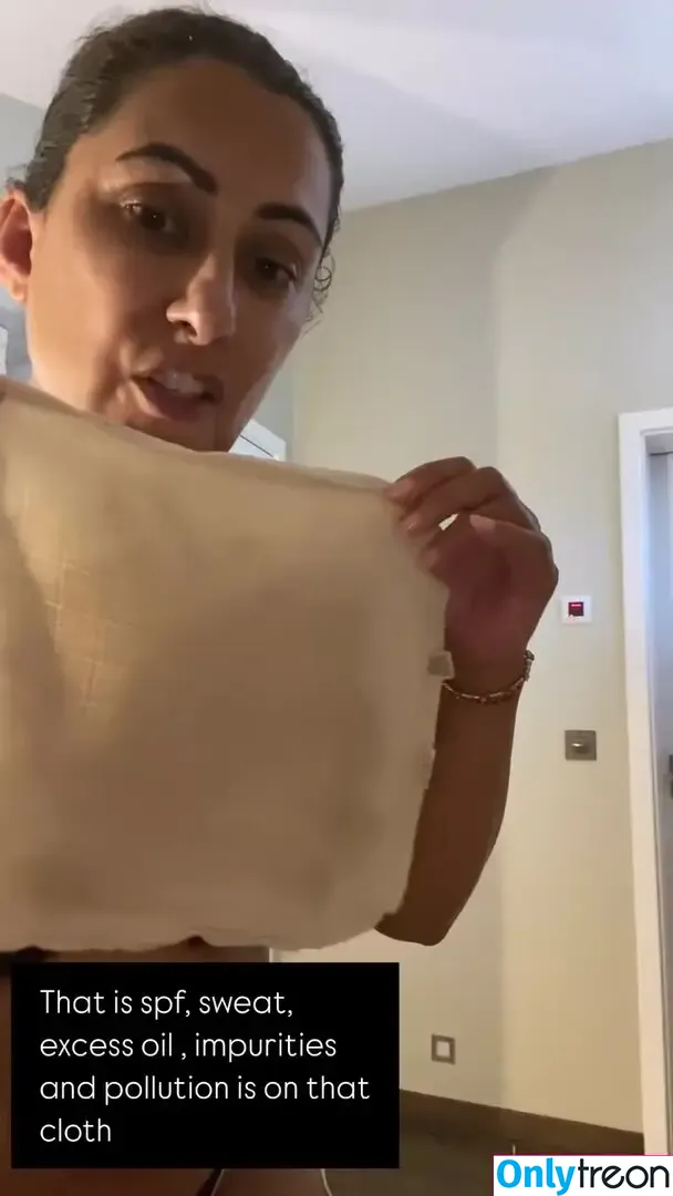 Saira Khan голая photo #0446 (iamsairakhan / sairasbum)