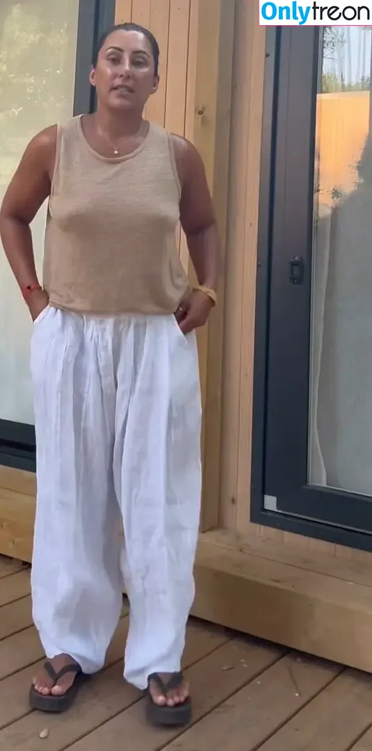 Saira Khan nude photo #0823 (iamsairakhan / sairasbum)
