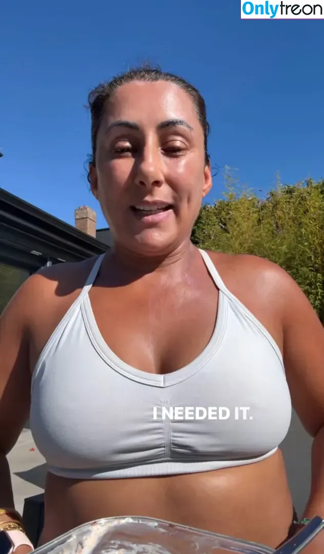 Saira Khan nude photo #0831 (iamsairakhan / sairasbum)