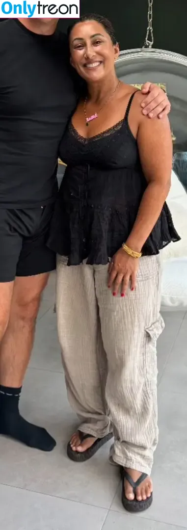 Saira Khan nude photo #0851 (iamsairakhan / sairasbum)