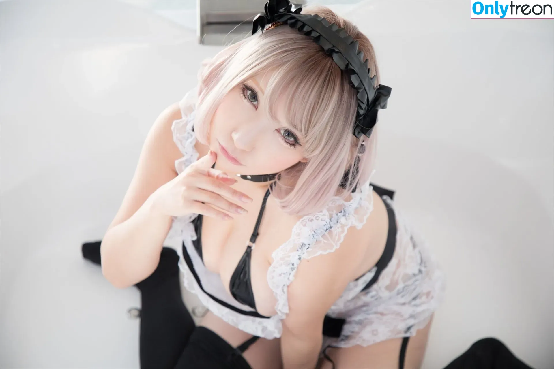 Saku Cosplay nude photo #0102 (Saku93 / alice_mather)