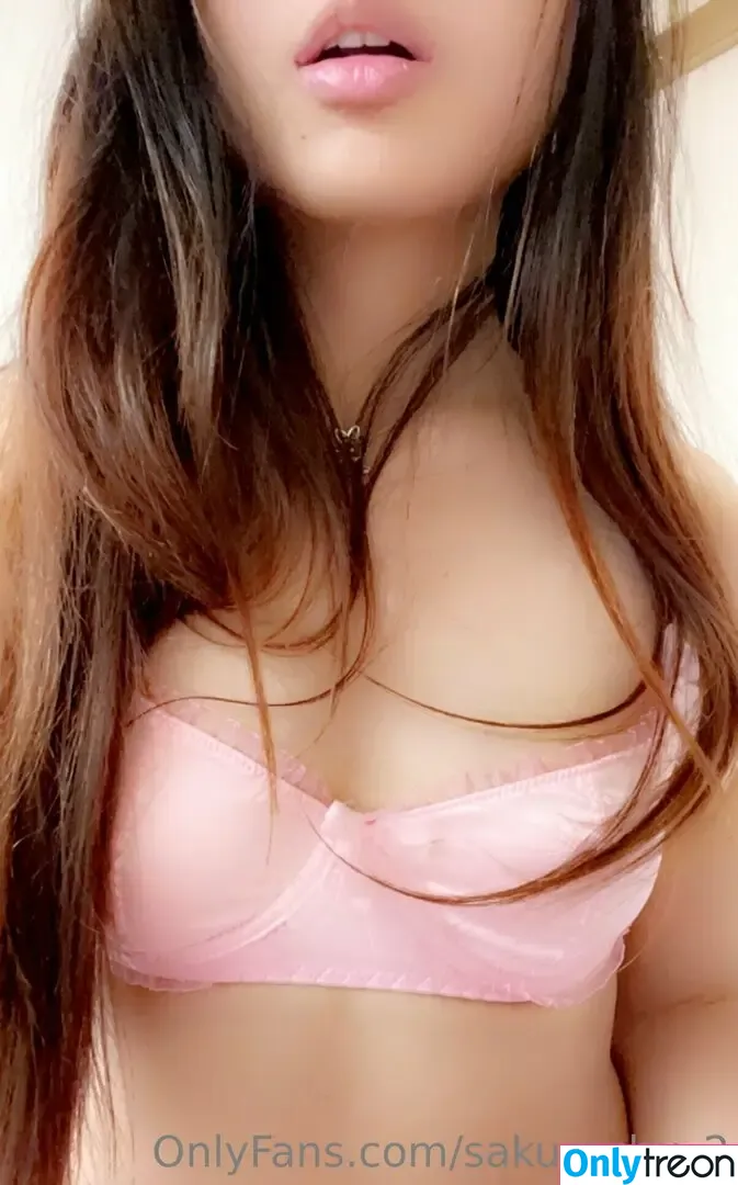 sakura-chuu nude photo #0003 (sakurachuu_)