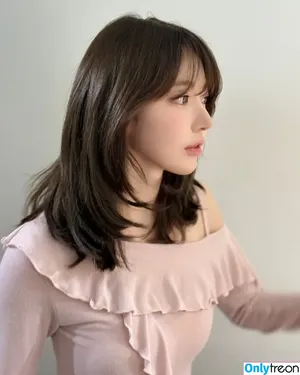 Sakura Miyawaki 宮脇 咲良 / 39saku_chan / LESSERAFIM фото голая #0075