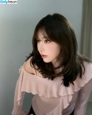 Sakura Miyawaki 宮脇 咲良 / 39saku_chan / LESSERAFIM фото голая #0081