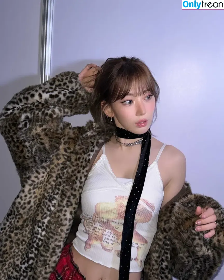 Sakura Miyawaki 宮脇 咲良 nude photo #0066 (39saku_chan / LESSERAFIM)