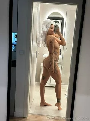 Salah Brooks / salah.brooks / salahbrooks nude photo #0075