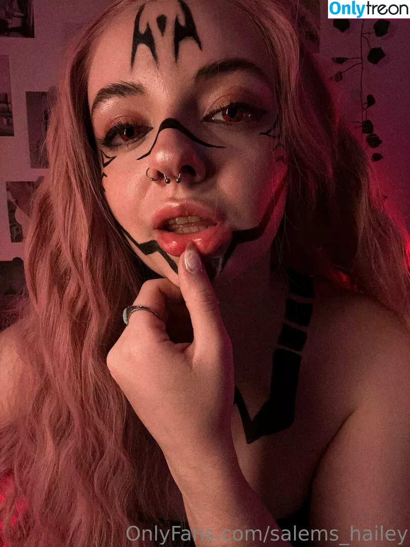 salems_hailey nude photo #0011 (salem_haley)