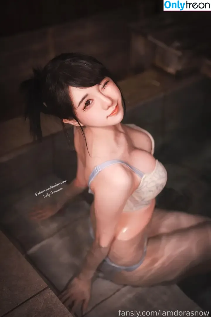 Sally Dorasnow голая photo #2749 (iamdorasnow)
