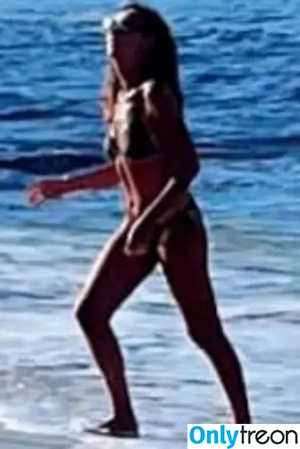 Sally Nugent nude photo #0102 (sallynugenttv)