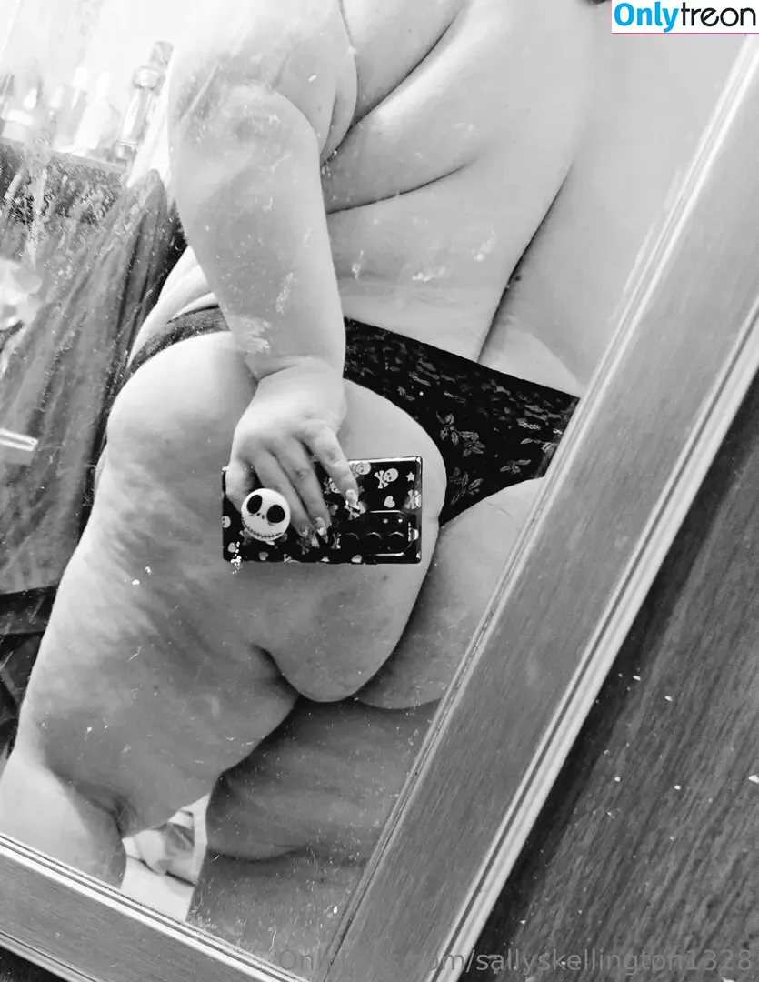 sallyskellington1328 nude photo #0114 (tommy_tc21)