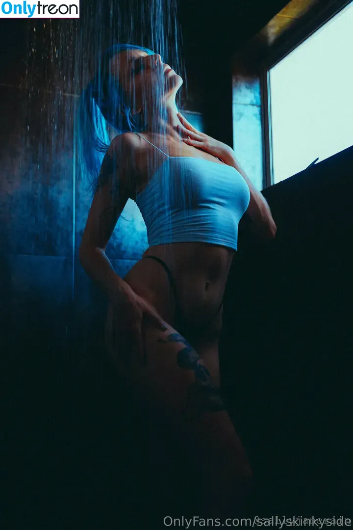 sallyskinkyside голая photo #0331 (salikinsidek_official)