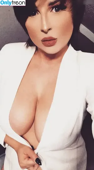  nude photo #0004
