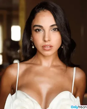 Salma Abu Deif / salmaabudeif nude photo #0034